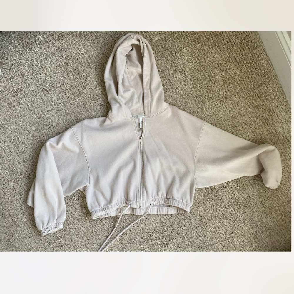 H&M cropped sweatshirt